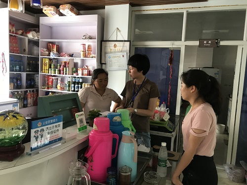石棉县食品药品监督管理局开展旅游景区餐饮服务食品安全专项检查